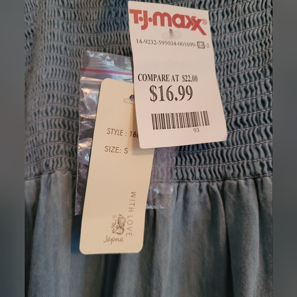 Blue Dress with Buttons - Picture 3 of 3